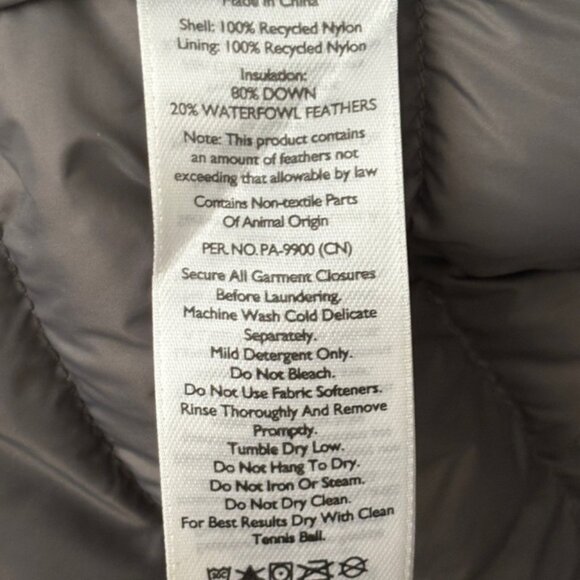 Eddie Bauer CirrusLite Puffer Vest Men's Size XL Navy Blue EUC - Picture 8 of 9